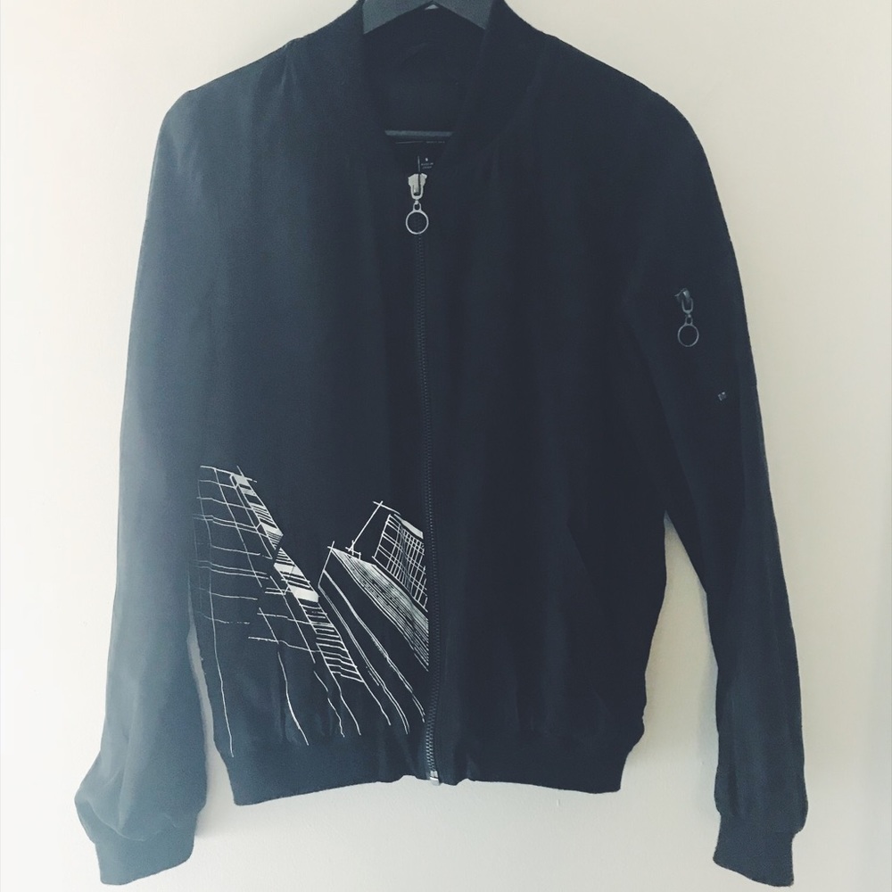 5 for &10!✂️Vintage Dolce Vita NYC skyline bomber jacket S